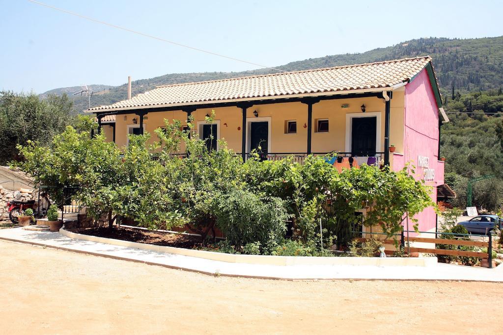 Marathes Studios Áyios Nikítas Exterior photo