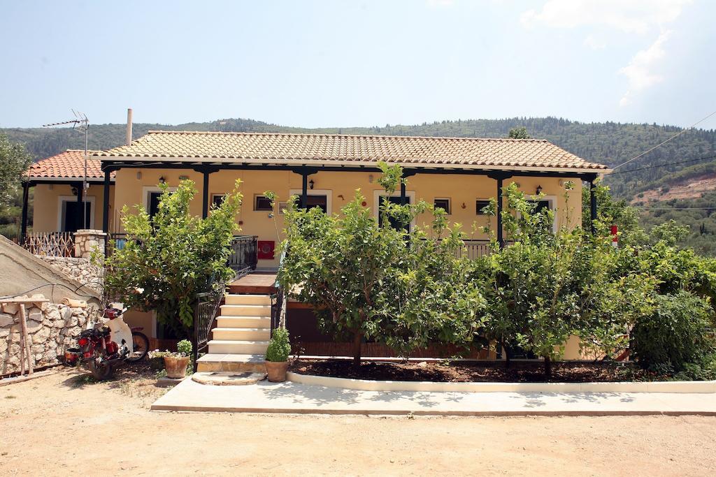 Marathes Studios Áyios Nikítas Exterior photo